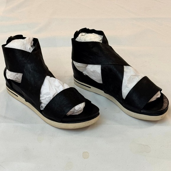 Eileen Fisher Black Leather Gladiator Sandal Sneakers Zip Back Women's 11 - Picture 4 of 8